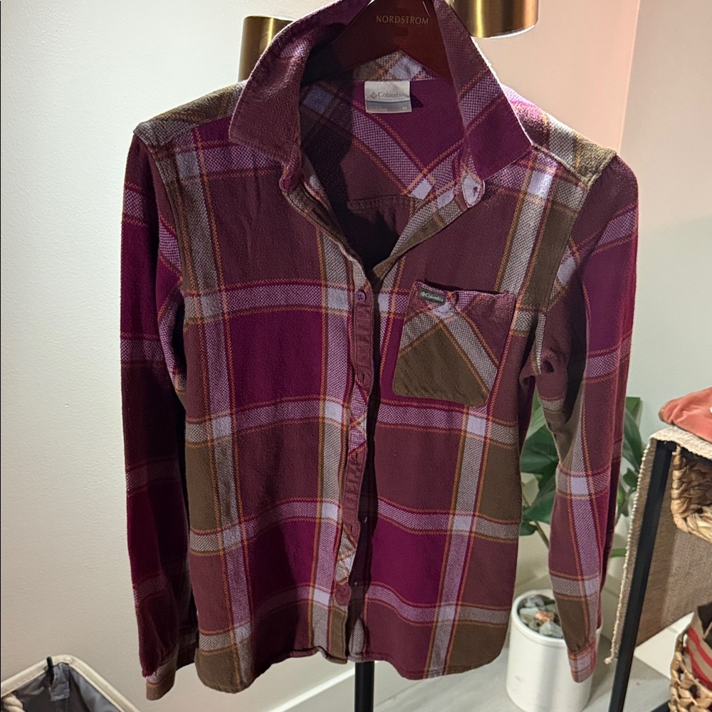 Columbia Plum/Olive/Gold Plaid Shirt Med Womens‎